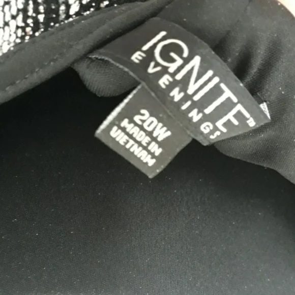 Ignite Evening Dress Size 20W Gray and Black Sparkly Geometric Pattern - Picture 3 of 7